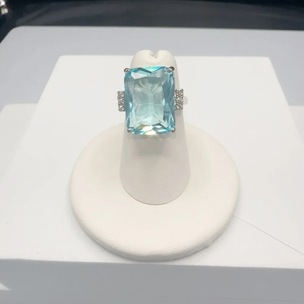 Aquamarine CZ Silver Tone Cocktail Ring Size 9 - Picture 8 of 11